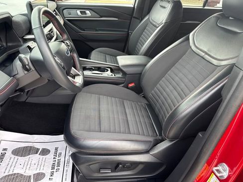 Used 2025 Ford Explorer ST-Line image 21