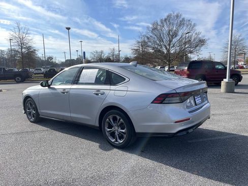 Used 2023 Honda Accord EX-L image 6