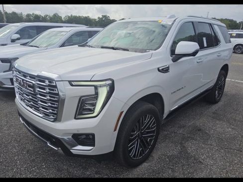 Used 2025 GMC Yukon Denali w/ Denali Reserve Package RWD image 7