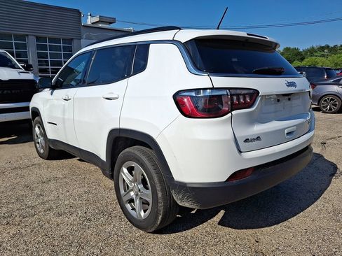 Used 2024 Jeep Compass Latitude AWD/4WD image 6