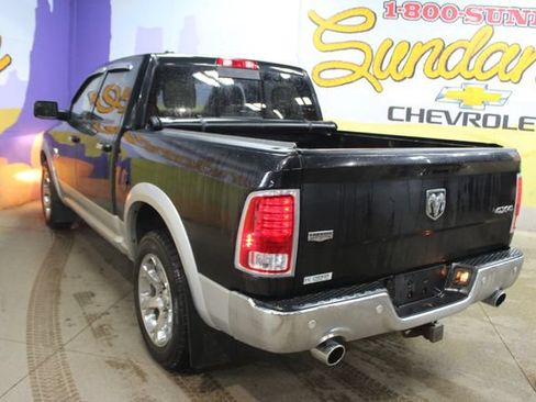 Used 2017 RAM 1500 Laramie w/ Convenience Group AWD/4WD image 6