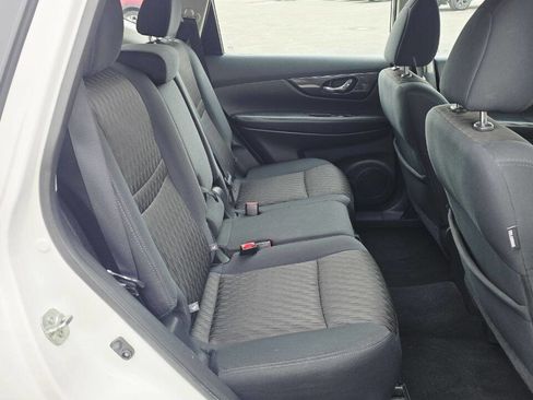 Used 2017 Nissan Rogue S image 13