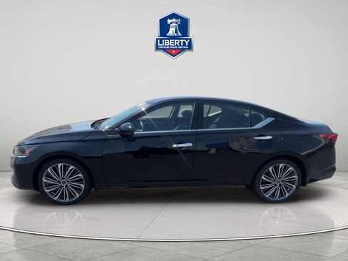 Used 2023 Nissan Altima 2.5 SL FWD image 8