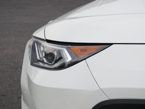 Used 2020 Toyota RAV4 Limited AWD/4WD image 16