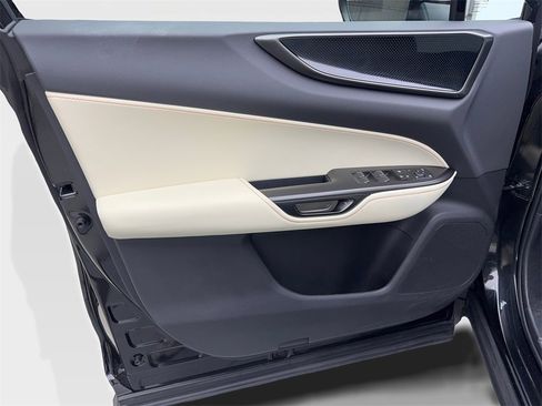 Used 2024 Lexus NX 250 FWD image 31