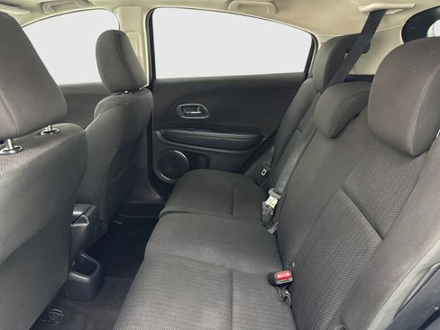 Used 2018 Honda HR-V EX image 35