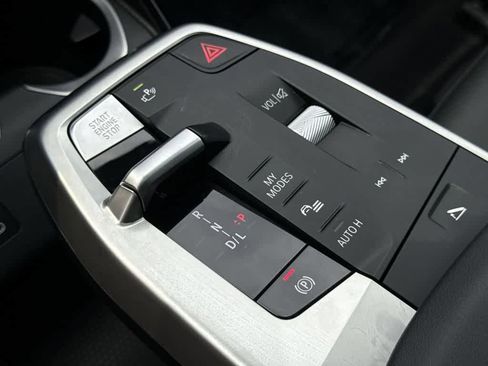 Used 2025 BMW X2 xDrive28i image 21