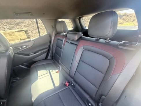 Used 2025 Chevrolet Equinox RS AWD/4WD image 24