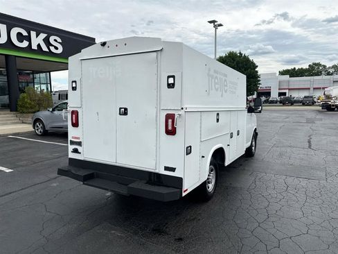 Used 2019 Chevrolet Express 3500 w/ Power Convenience Package RWD image 8