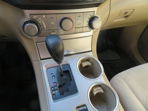 Used 2011 Toyota Highlander image 21
