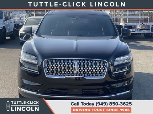 Certified 2022 Lincoln Nautilus Reserve w/ Luxury Package image 2