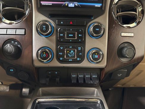 Used 2016 Ford F250 Lariat w/ Lariat Ultimate Package image 28