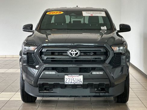 Certified 2025 Toyota Tacoma SR5 AWD/4WD image 9