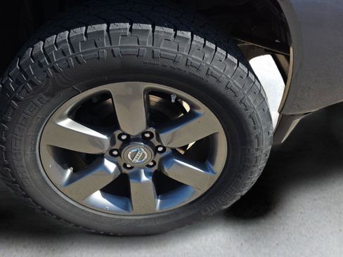 Used 2015 Nissan Titan SV w/ SV Value Truck Package image 35