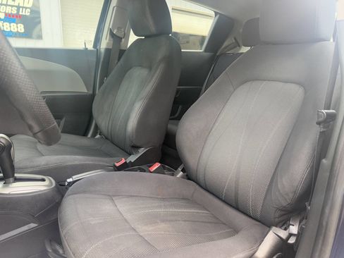 Used 2015 Chevrolet Sonic LT FWD image 11