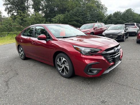 Used 2024 Subaru Legacy Premium AWD/4WD image 2