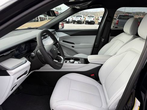 New 2026 Jeep Cherokee Limited image 9