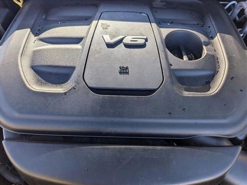 Used 2018 Dodge Durango GT image 24