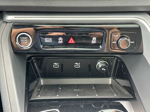 New 2025 Audi Q5 Premium image 30