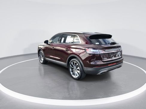 Used 2022 Lincoln Nautilus Reserve w/ Equipment Group 201A image 6