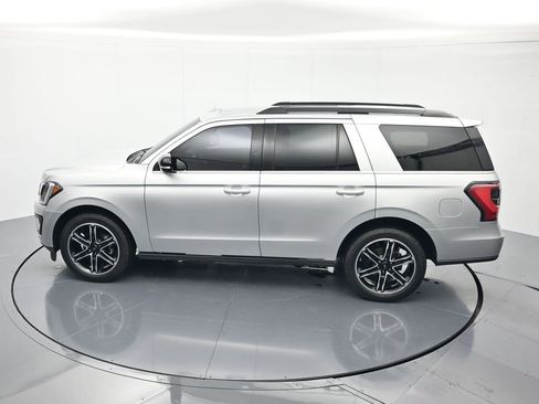 Used 2019 Ford Expedition Limited w/ Equipment Group 303A RWD image 37