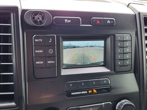 Used 2020 Ford F150 XL image 18