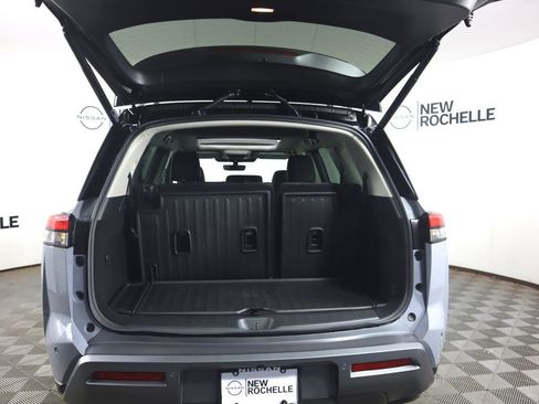 New 2026 Nissan Pathfinder Platinum image 21