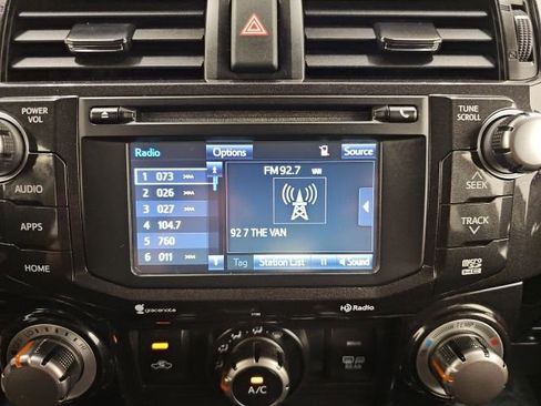 Used 2015 Toyota 4Runner Trail w/ Four Season Floor Mat Package AWD/4WD image 24