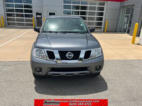 Used 2021 Nissan Frontier SV RWD image 9