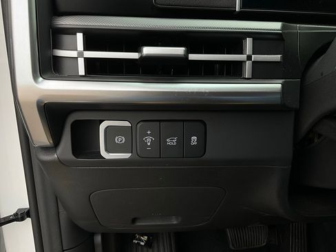 Used 2025 Hyundai Santa Fe SEL image 23