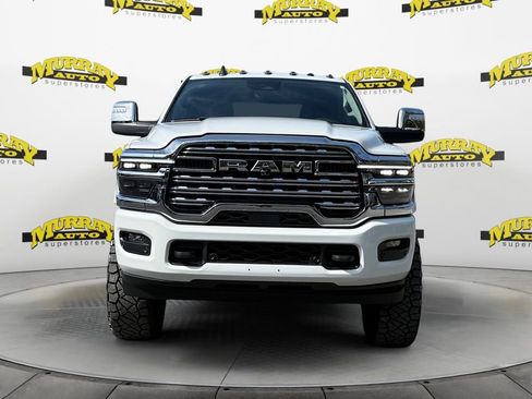 New 2025 RAM 2500 Limited AWD/4WD image 8