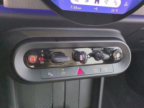 Used 2025 MINI Cooper S image 31