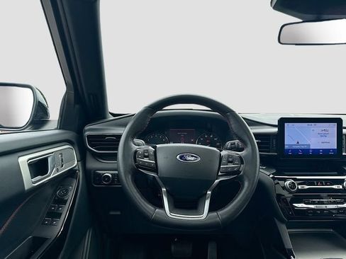 Used 2023 Ford Explorer ST-Line w/ Class IV Trailer Tow Package AWD/4WD image 29