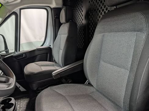 Used 2023 RAM ProMaster 2500 FWD image 11