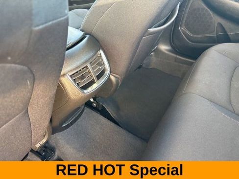 Used 2023 Chevrolet Malibu LT FWD image 33