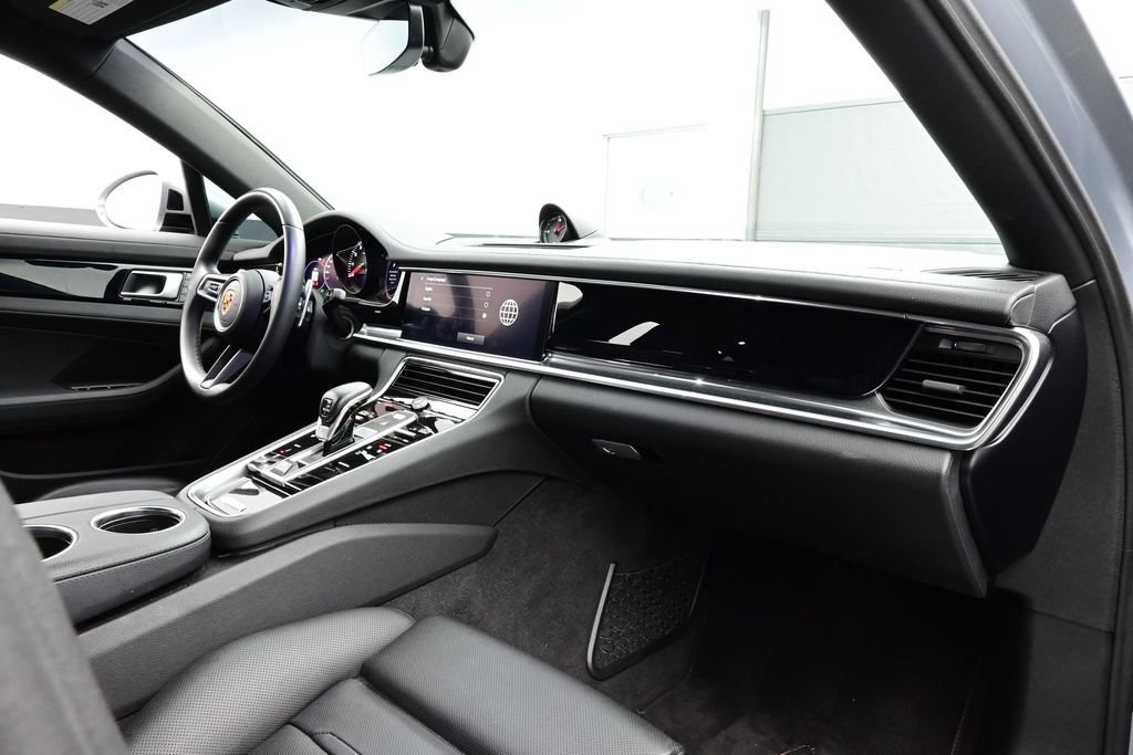 Certified 2023 Porsche Panamera 4 AWD/4WD image 19