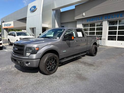 Used 2014 Ford F150 FX4 w/ Equipment Group 402A Luxury AWD/4WD image 4