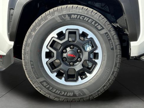 New 2025 Toyota 4Runner TRD Off-Road Premium image 32