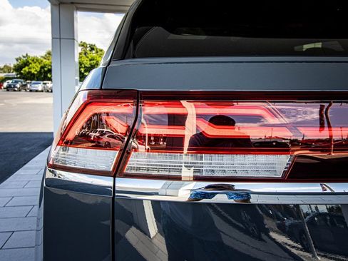 New 2026 Volkswagen Atlas Cross Sport SE image 14