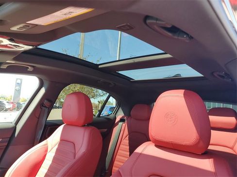New 2025 Alfa Romeo Stelvio Sprint w/ Veloce Package image 39