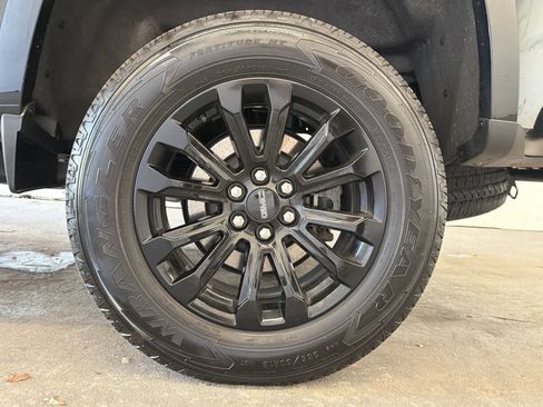 Certified 2022 GMC Canyon Elevation image 9