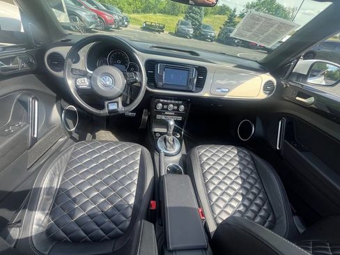 Used 2019 Volkswagen Beetle 2.0T Final Edition SEL FWD image 18