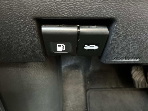 Used 2024 Nissan Versa S w/ S Plus Package image 31