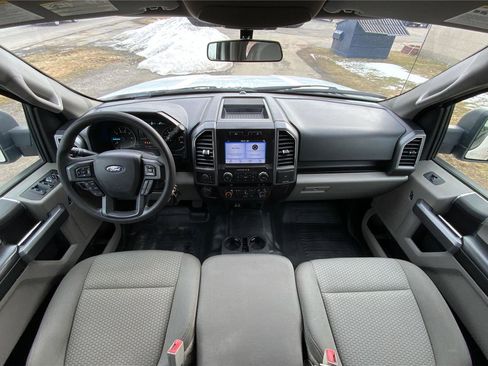 Used 2019 Ford F150 XLT w/ Trailer Tow Package image 31