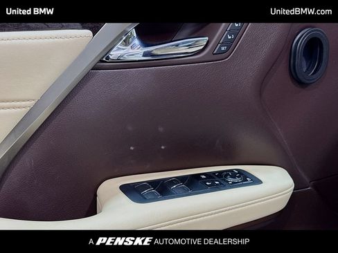 Used 2020 Lexus RX 350L Luxury w/ Accessory Package FWD image 3