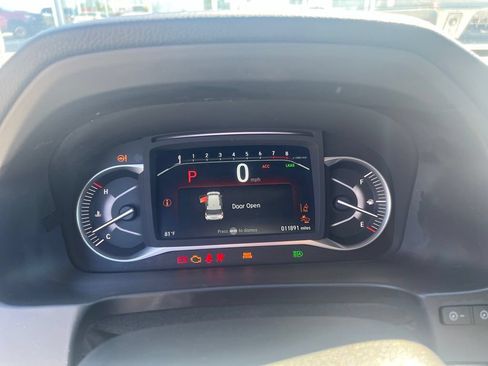 Used 2023 Honda Passport Elite image 11