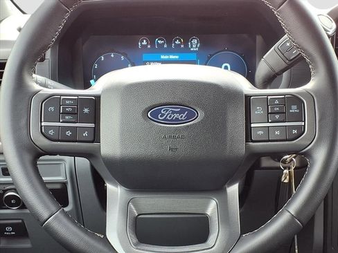 Used 2025 Ford F150 XLT w/ Equipment Group 301A Standard image 17