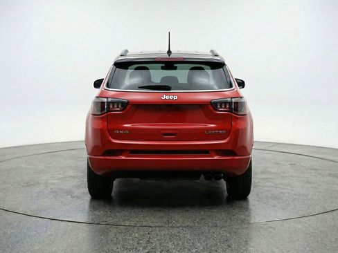 Used 2025 Jeep Compass Limited AWD/4WD image 7