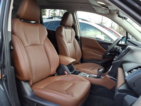 Used 2019 Subaru Forester Touring image 7