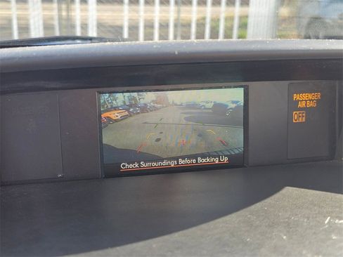 Used 2015 Subaru Forester 2.5i Premium w/ All-Weather Package image 24